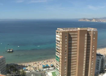 Un hombre de 95 años podría perder su vivienda en Benidorm tras once años pagando la hipoteca 14 Un hombre de 95 años podría perder su vivienda en Benidorm tras once años pagando la hipoteca