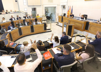La Diputación de Alicante aprueba una moción para impulsar el uso de agua regenerada y avanzar hacia el vertido cero