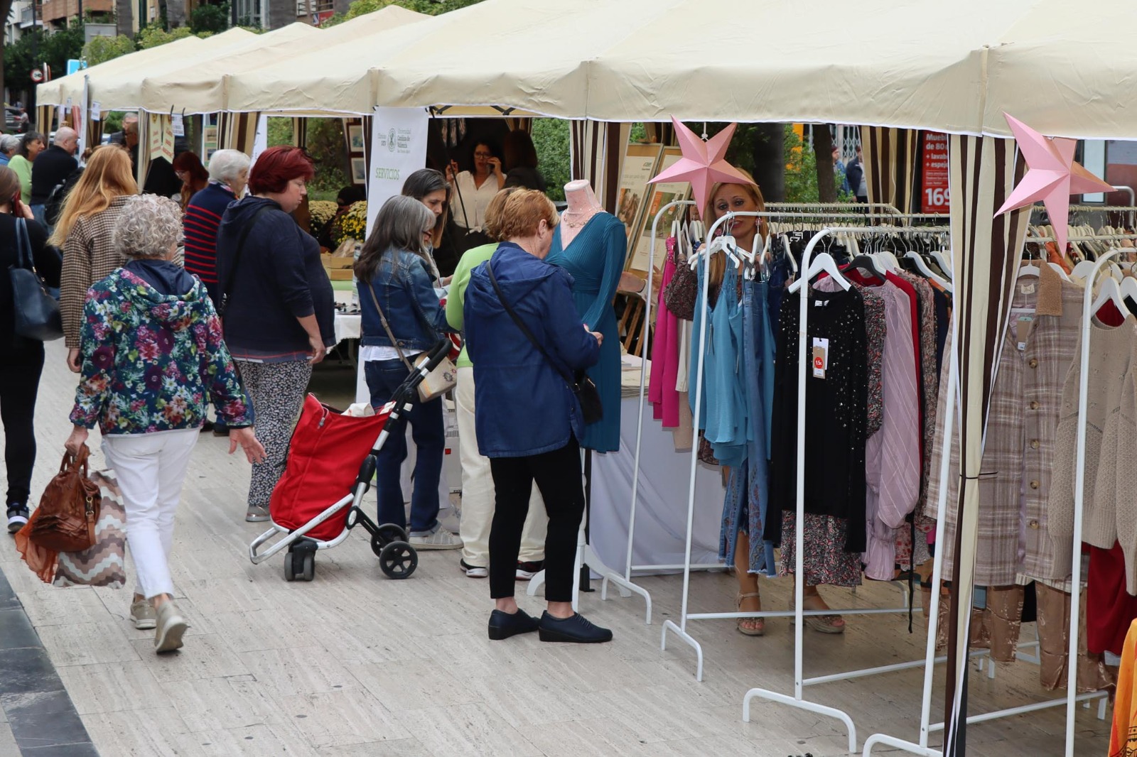 Torrent se reencuentra con su tejido comercial en la Feria de Comercio y Servicios con más de 70 expositores y la participación del Valencia CF 2 184