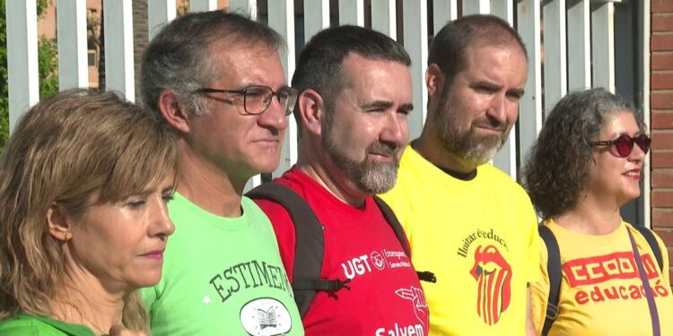 Educación y los sindicatos volverán a negociar el 2 de noviembre tras un encierro en Educación y los sindicatos volverán a negociar el 2 de noviembre tras un encierro en la Conselleria 1 1c076ca8 9c14 4496 87b3 17fb2c2c122e 16 9 aspect ratio 1200w 0