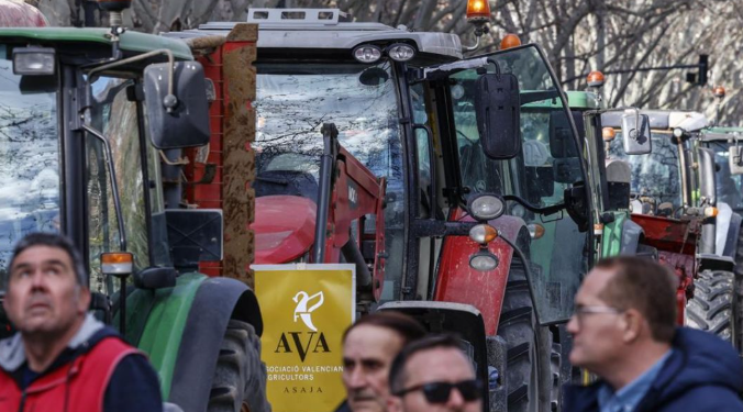El campo valenciano llevará sus tractores a Madrid el 28 de octubre para exigir precios justos y medidas contra el aumento de costes 1 El campo valenciano llevará sus tractores a Madrid el 28 de octubre para exigir precios justos y medidas contra el aumento de costes