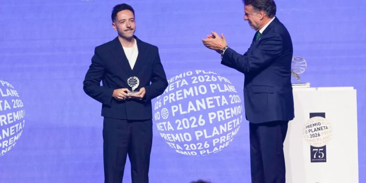 El valenciano Sergio Hernández, finalista del Premio Planeta 2026 con una novela sobre Antonio Machado y la Guerra Civil 1 52e33bc0 10c9 41a9 8dfa 4ff4bc799aab 16 9 aspect ratio 1600w 0