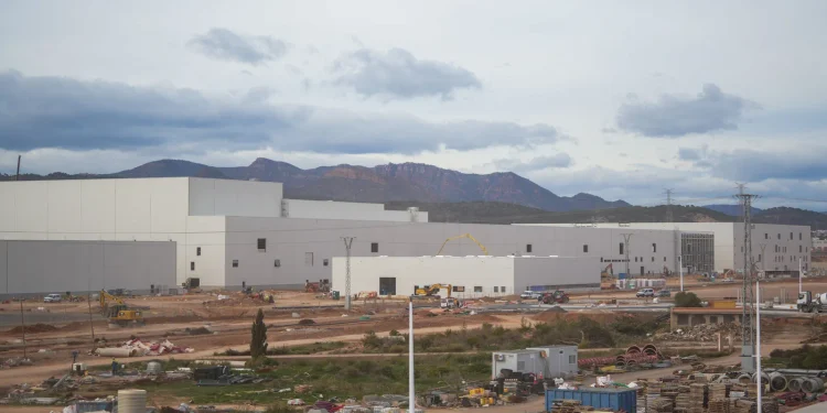 Bruselas selecciona la gigafactoría de baterías de Sagunt para recibir fondos europeos de una convocatoria de 2.900 millones de euros