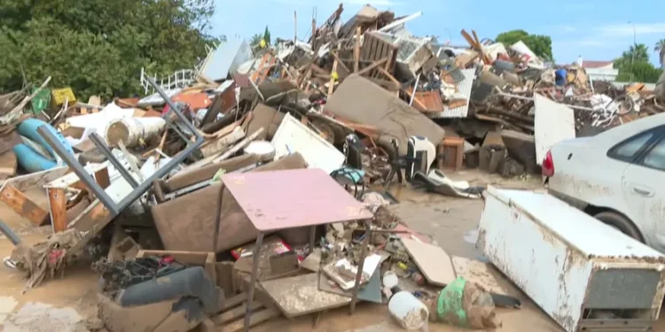 Casas sin luz ni agua, coches destrozados y familias aisladas: las consecuencias de la DANA Adam en la Safor y la Marina Alta 1 8653aff0 b9ad 42b9 affa 3da11091fa81 16 9 aspect ratio 856w 0