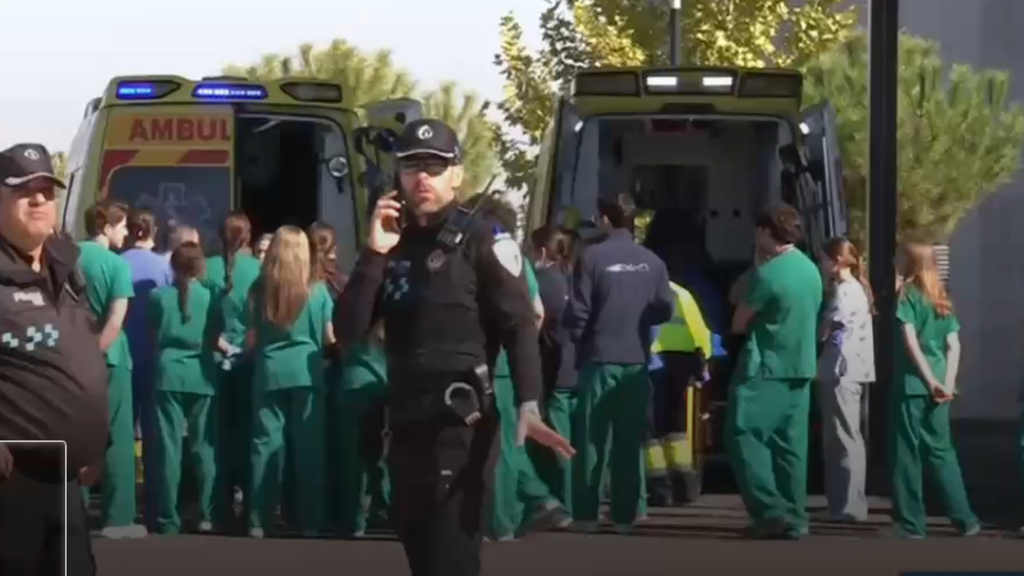 ¿Por qué ha chocado el AVE contra el Iryo en Toledo? Investigan una avería de seguridad y una posible orden errónea desde Atocha. GALERÍA IMÁGENES 17 Accidente ferroviario en Toledo trenes iryo ave 18