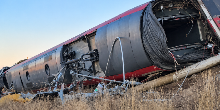 Accidente ferroviario en Toledo: 46 muertos tras la colisión de dos trenes de alta velocidad en Urda 1 Accidente ferroviario en Toledo: 46 muertos tras la colisión de dos trenes de alta velocidad en Urda