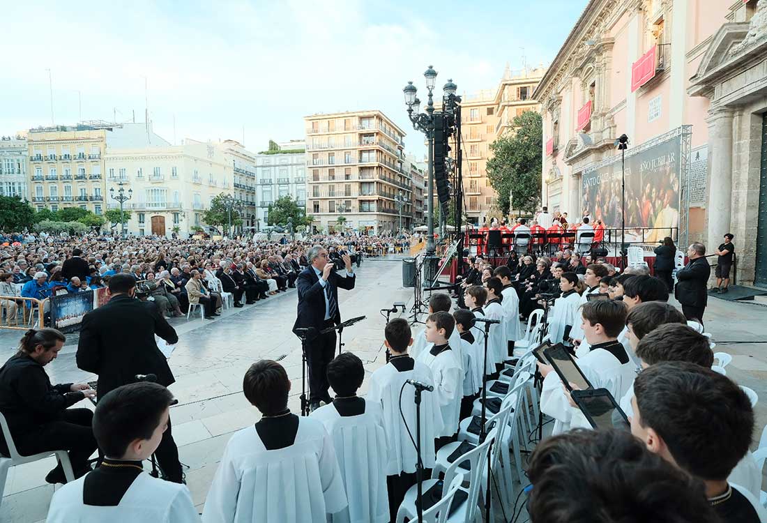 Valencia se vuelca en una multitudinaria Eucaristía y Vigilia Extraordinaria ante la clausura del Año Jubilar del Santo Cáliz 13 ClausuraCaliz WEB7