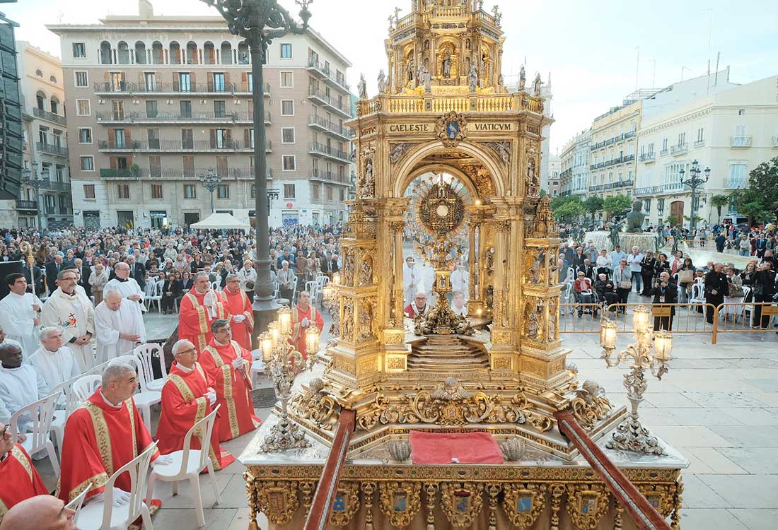 Valencia se vuelca en una multitudinaria Eucaristía y Vigilia Extraordinaria ante la clausura del Año Jubilar del Santo Cáliz 14 ClausuraCaliz WEB8