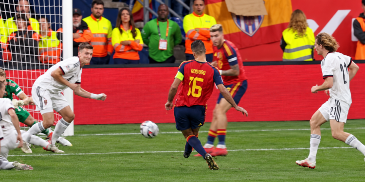 España supera a Chequia (3-1) y mantiene el pleno en la Nations League 1 Espana supera a Chequia 3 1 y mantiene el pleno en la Nations League 1