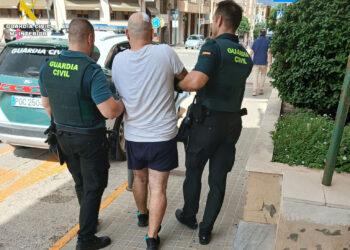 La Guardia Civil desmantela una plantación 'indoor' de marihuana en una urbanización de Ontinyent