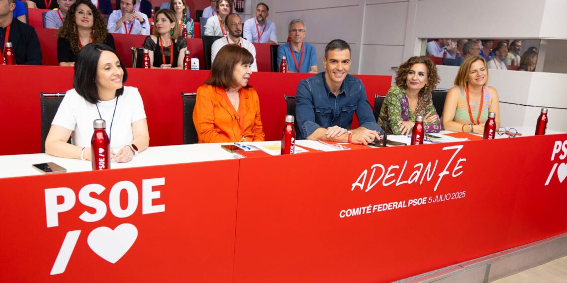 Rebeca Torró asume la portavocía del PSOE tras la dimisión de Montse Mínguez por la polémica inmobiliaria de su pareja 1 GvKB7gPXEAAlyek