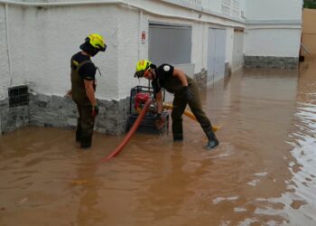 El episodio de lluvias amaina en la Comunitat Valenciana tras acumular otros 120 litros desde anoche y atender cerca de 300 emergencias
