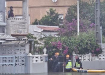 El temporal golpea con dureza la CV: cuatro fallecidos, desalojos masivos y cerca de un centenar de rescates 18 El temporal golpea con dureza la CV: cuatro fallecidos, desalojos masivos y cerca de un centenar de rescates