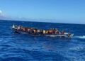 Salvamento Marítimo rescata a más de 300 personas en dos cayucos al sur de El Hierro con un balance de dos fallecidos