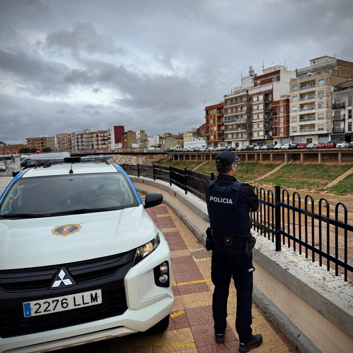 Más de 320 litros por metro cuadrado asfixian la Comunitat Valenciana y mantienen la alerta roja 4 HU7TYRuXYAAlCeZ