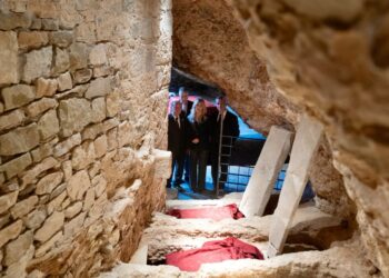 Los restos de los primeros reyes de Aragón regresan al Panteón Real de San Juan de la Peña tras el grave incendio forestal