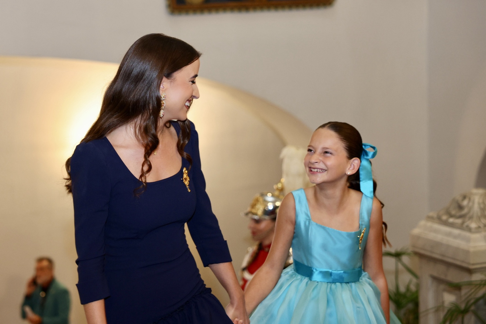 El Hemiciclo del Ayuntamiento de Valéncia se engalana para proclamar a Beatriz Blanco y Julia Vizcayno como máximas representantes de las Fallas 2027 5 IMG 6281