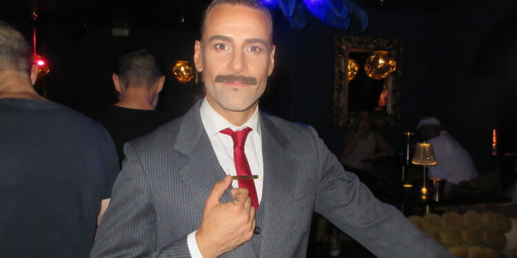 Dito Castro: El "Hombre Cabaret" visitó Valencia 1 Dito Castro: El "Hombre Cabaret" visitó Valencia