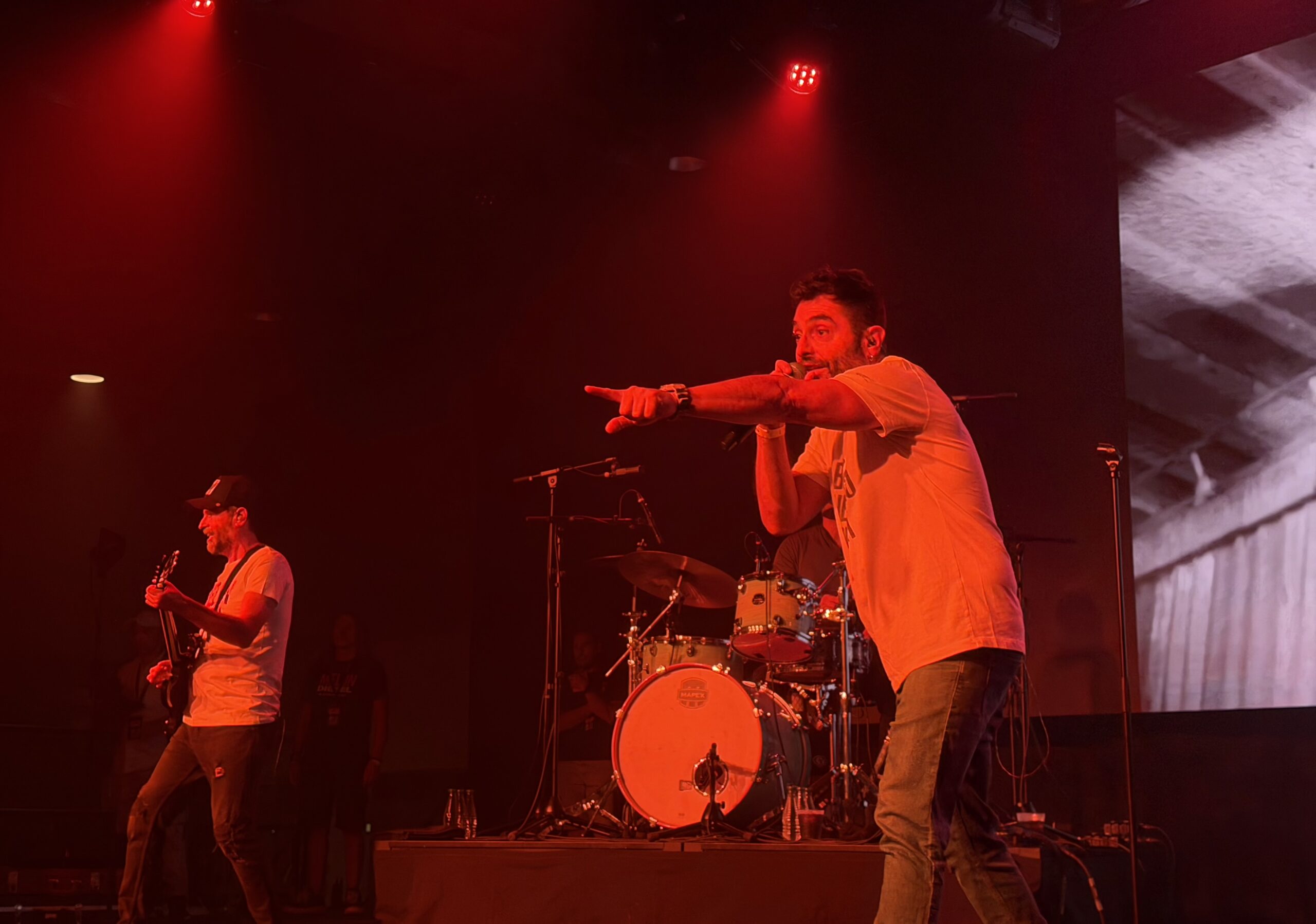 Melon Diesel revive sus grandes éxitos con un emotivo concierto en el Roig Arena de Valéncia 2 Melon Diesel Sala Auditorio 1 scaled