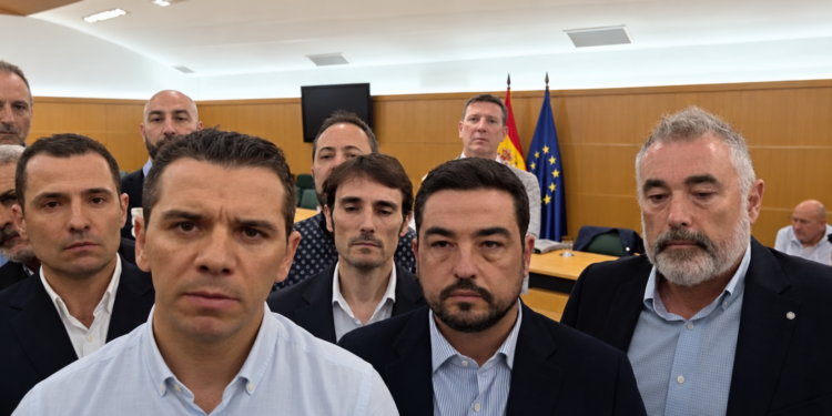 Policias y guardias civiles anuncian un encierro por su jubilacion