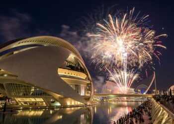 Valencia despide este Viernes por todo lo alto el Symposium Mundial de Pirotecnia