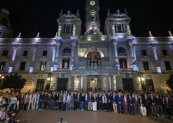 Minuto de silencio en Valencia por el accidente de Urda