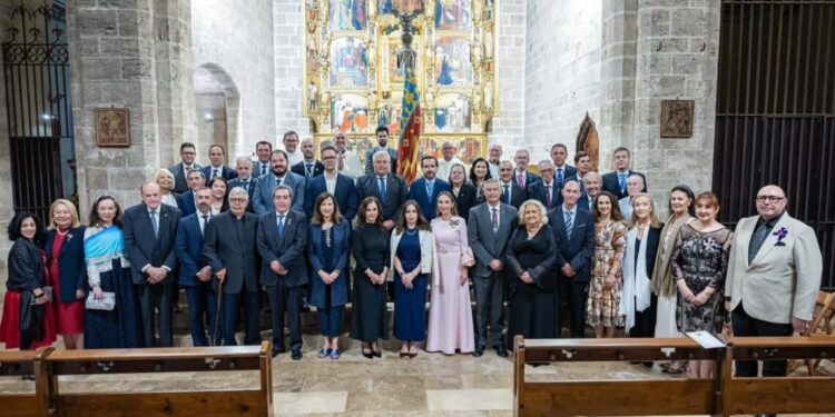 Lo Rat Penat celebra su tradicional Te Deum en el Monasteri de Santa Maria d'El Puig 1 Lo Rat Penat celebra su tradicional Te Deum en el Monasteri de Santa Maria d'El Puig