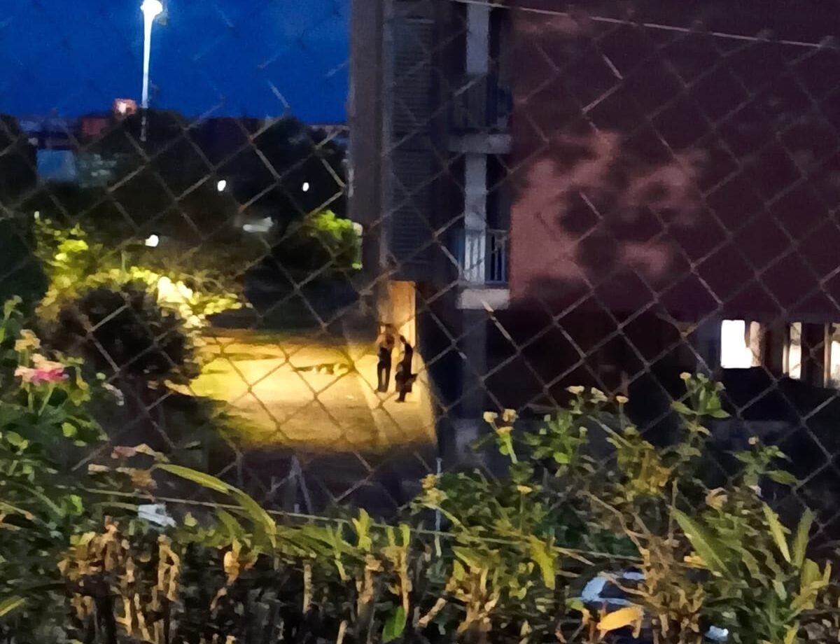 Hallan el cuerpo sin vida de una persona en la vía pública en el barrio de Valterna 2 WhatsApp Image 2026 10 04 at 20.14.45 e1791138009685