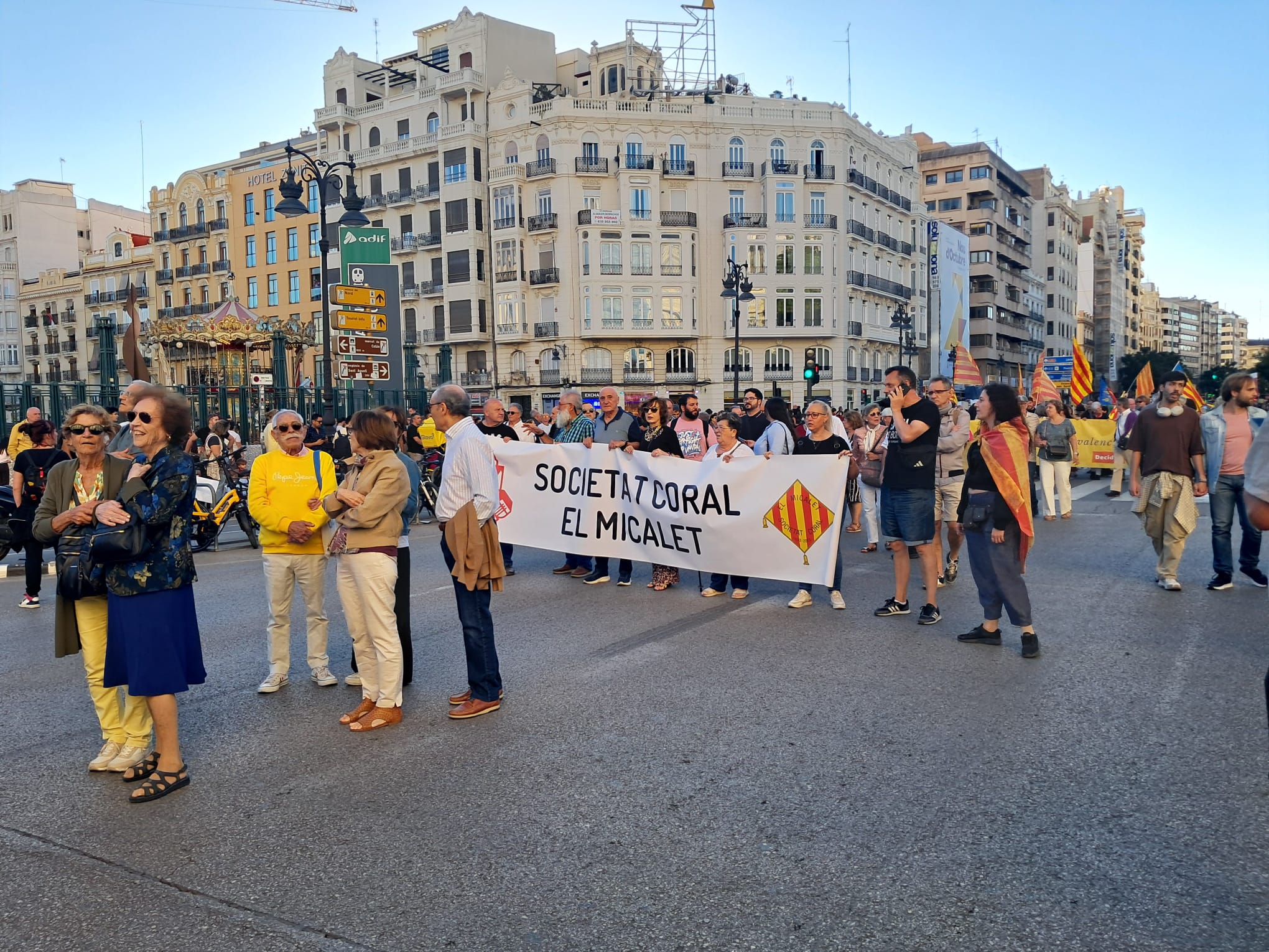 El catalanismo más radical se fractura en dos marchas paralelas con escasa convocatoria 4 WhatsApp Image 2026 10 09 at 21.46.591