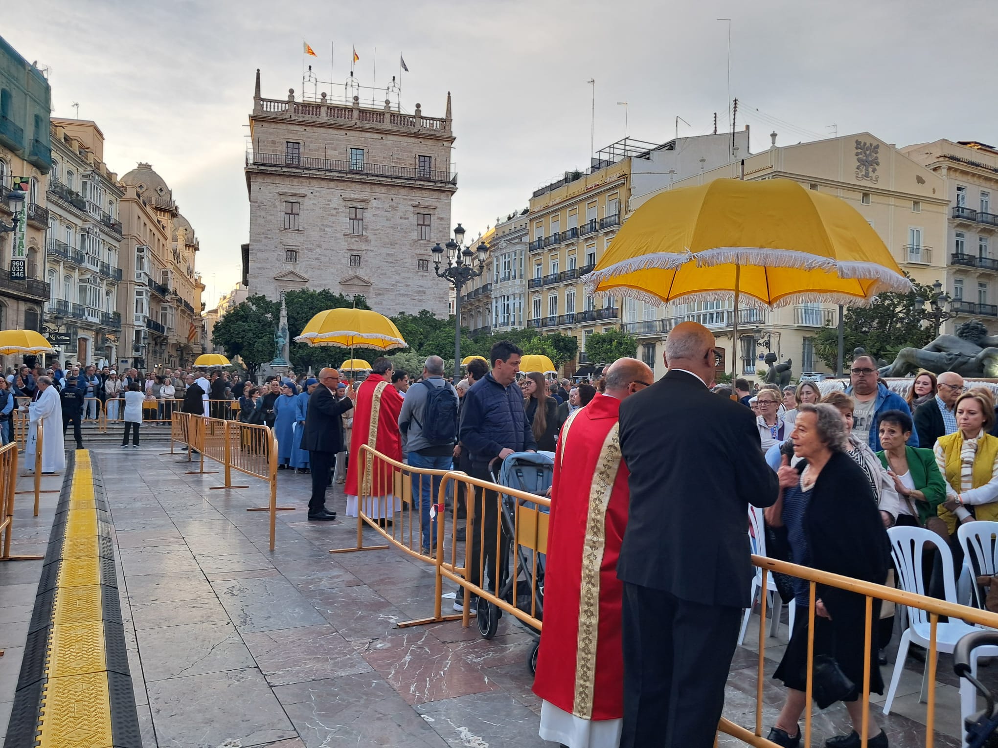 Valencia se vuelca en una multitudinaria Eucaristía y Vigilia Extraordinaria ante la clausura del Año Jubilar del Santo Cáliz 4 WhatsApp Image 2026 10 24 at 22.54.571