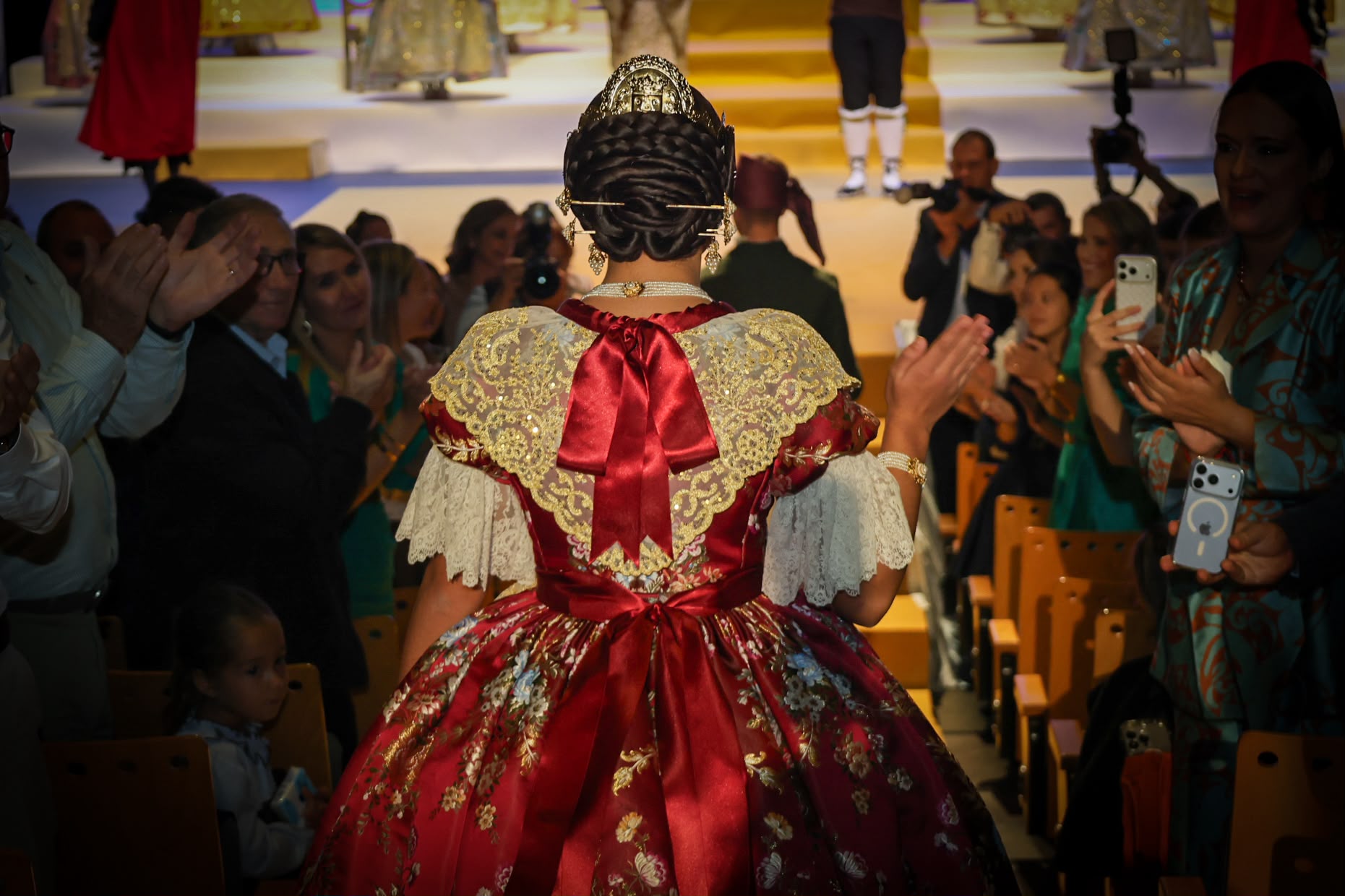 Carla Simó es exaltada como Fallera Mayor Infantil de Torrent de 2027 en un acto inspirado en 'El Principito' 4 WhatsApp Image 2026 10 25 at 14.59.322