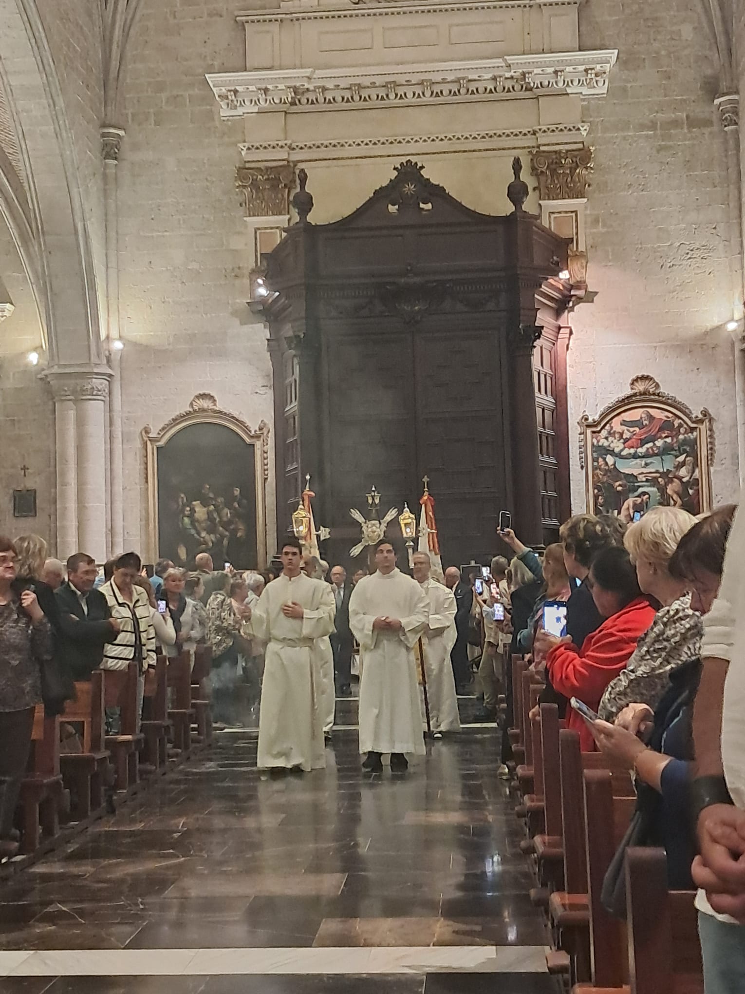 La Catedral de Valencia clausura el III Año Jubilar del Santo Cáliz con una multitudinaria Misa de Cierre 2 WhatsApp Image 2026 10 29 at 20.34.06