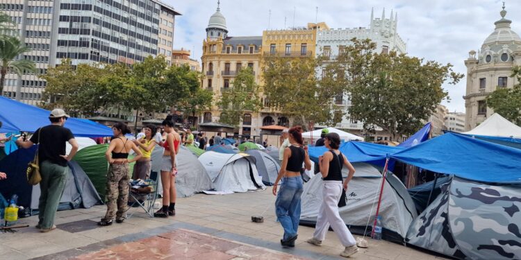 Los sindicatos convocan una huelga general este otoño por la crisis de la vivienda y la pérdida de poder adquisitivo