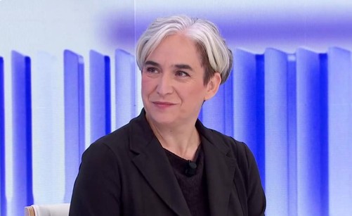 El Frente Amplio acuerda proponer a Ada Colau para el 29-N, pero las fracturas internas amenazan con reducirlo a un «frente estrecho» 1 El Frente Amplio acuerda proponer a Ada Colau para el 29-N, pero las fracturas internas amenazan con reducirlo a un «frente estrecho»