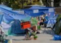 Pulso por el 9 d’Octubre: Catalá mantiene todos los actos y los acampados ven imposible celebrar la mascletà en la plaza 18 b8d92c0c e4f3 471f b719 7e91e99991ff 16 9 aspect ratio 1600w 0