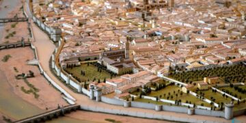 Valencia más allá del tópico: un fin de semana entre crónicas criminales nocturnas y el latido histórico del Barrio del Carmen