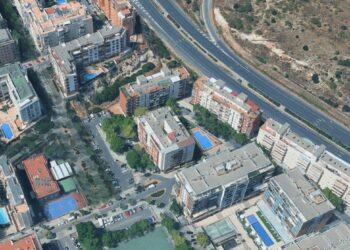 Hallan el cuerpo sin vida de una persona en la vía pública en el barrio de Valterna 15 Hallan el cuerpo sin vida de una persona en la vía pública en el barrio de Valterna
