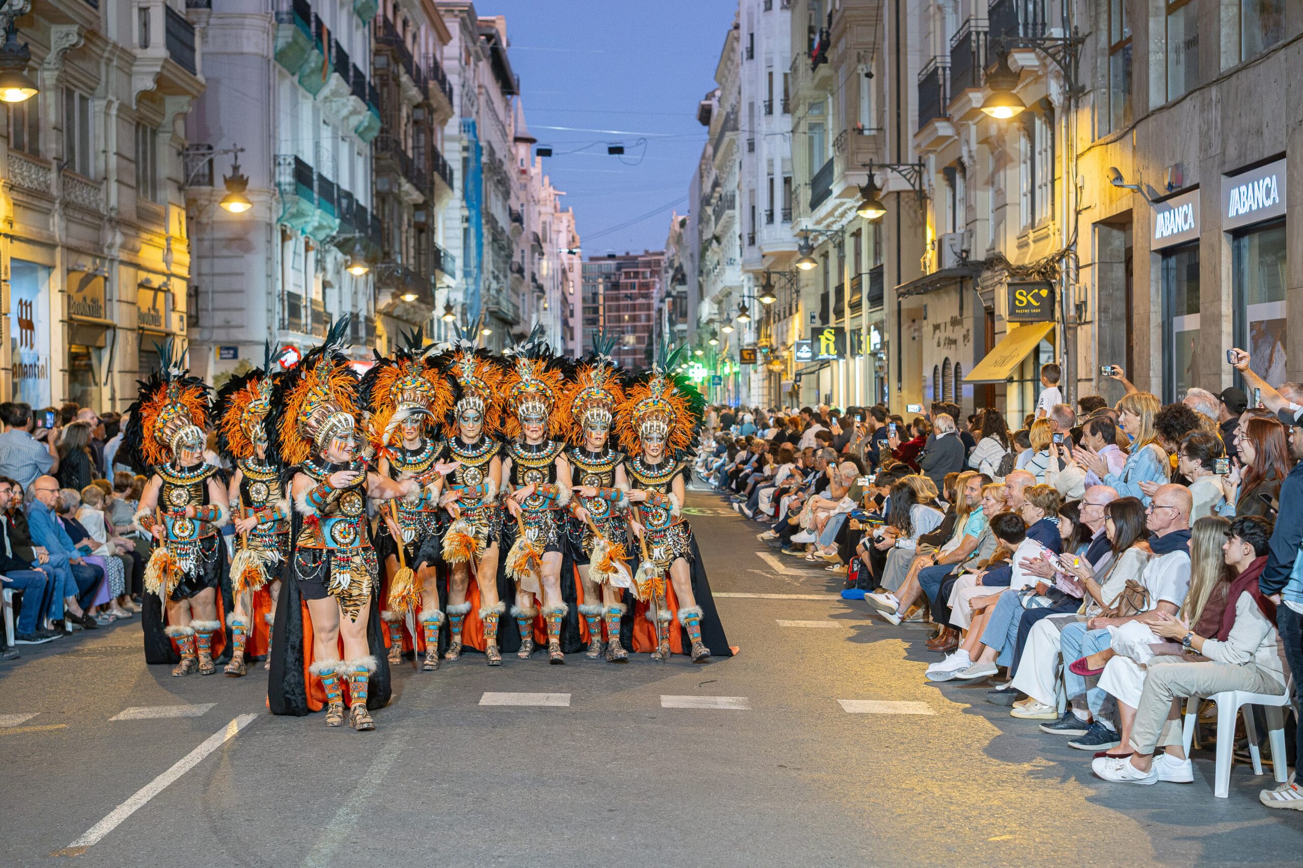 La Entrada de Moros y Cristianos reencuentra a Valéncia con su fiesta del 9 d'Octubre 26 entrada mora fevamic 9 octubre by vgutierrezVLC 132 scaled