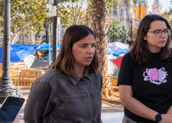 La acampada de Valencia llama a una huelga de alquileres: qué ocurriría si miles de inquilinos dejaran de pagar sus viviendas