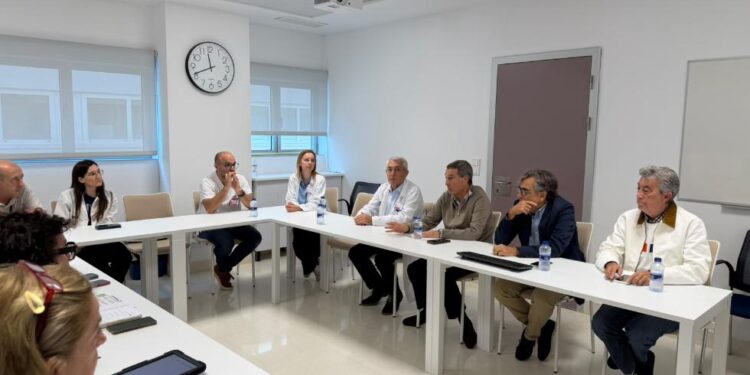 La sanidad recupera la normalidad tras la DANA Adam, pero Piles y Els Poblets siguen sin sus consultorios: más de 3.500 citas reprogramadas 1 foto 1 conseller visita gandia