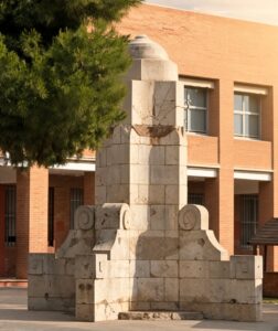 El laberinto de la fuente perdida de Benimaclet: del orgullo republicano de 1931 al oasis oculto en un patio escolar 6 El laberinto de la fuente perdida de Benimaclet: del orgullo republicano de 1931 al oasis oculto en un patio escolar