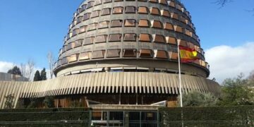 El Constitucional no levanta la suspensión del voto por la «ley de nietos»: qué implica su decisión