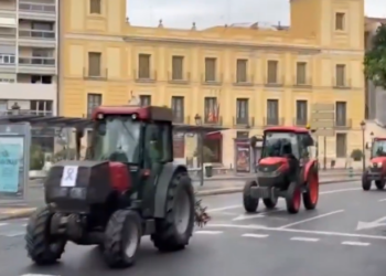 Nueva tractorada en Valéncia por el futuro del sector primario